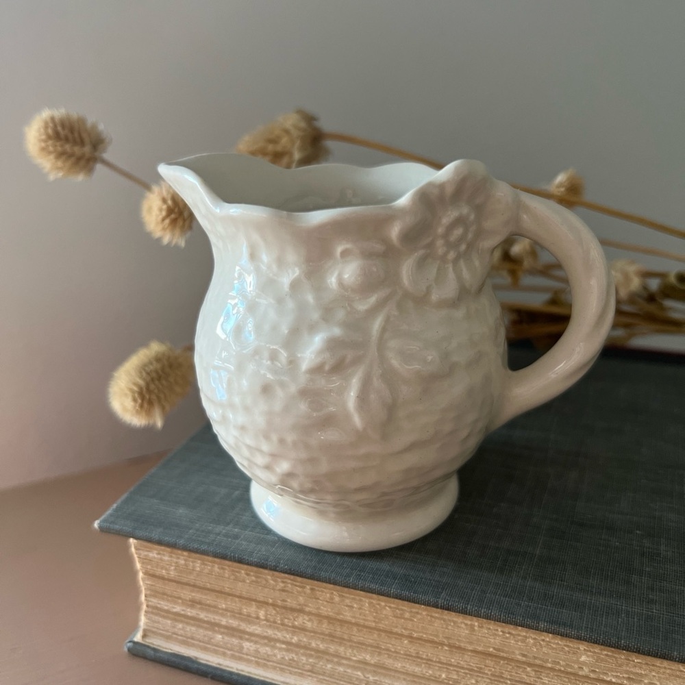 Vintage Shorter & Son Ltd. Staffordshire England Porcelain Creamer - Picture 1 of 7